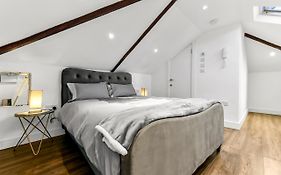 Sleek And Modern Studio With Minimalist Vibe